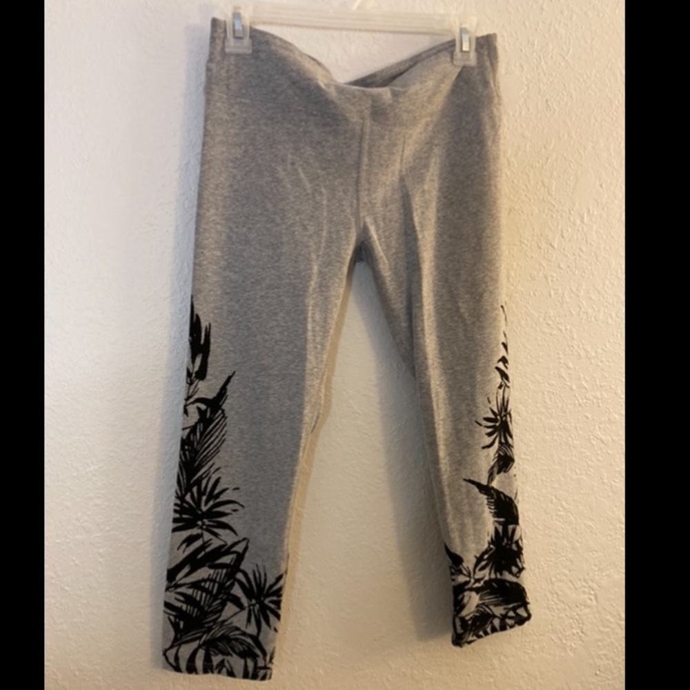 Fabletics crop leggings M